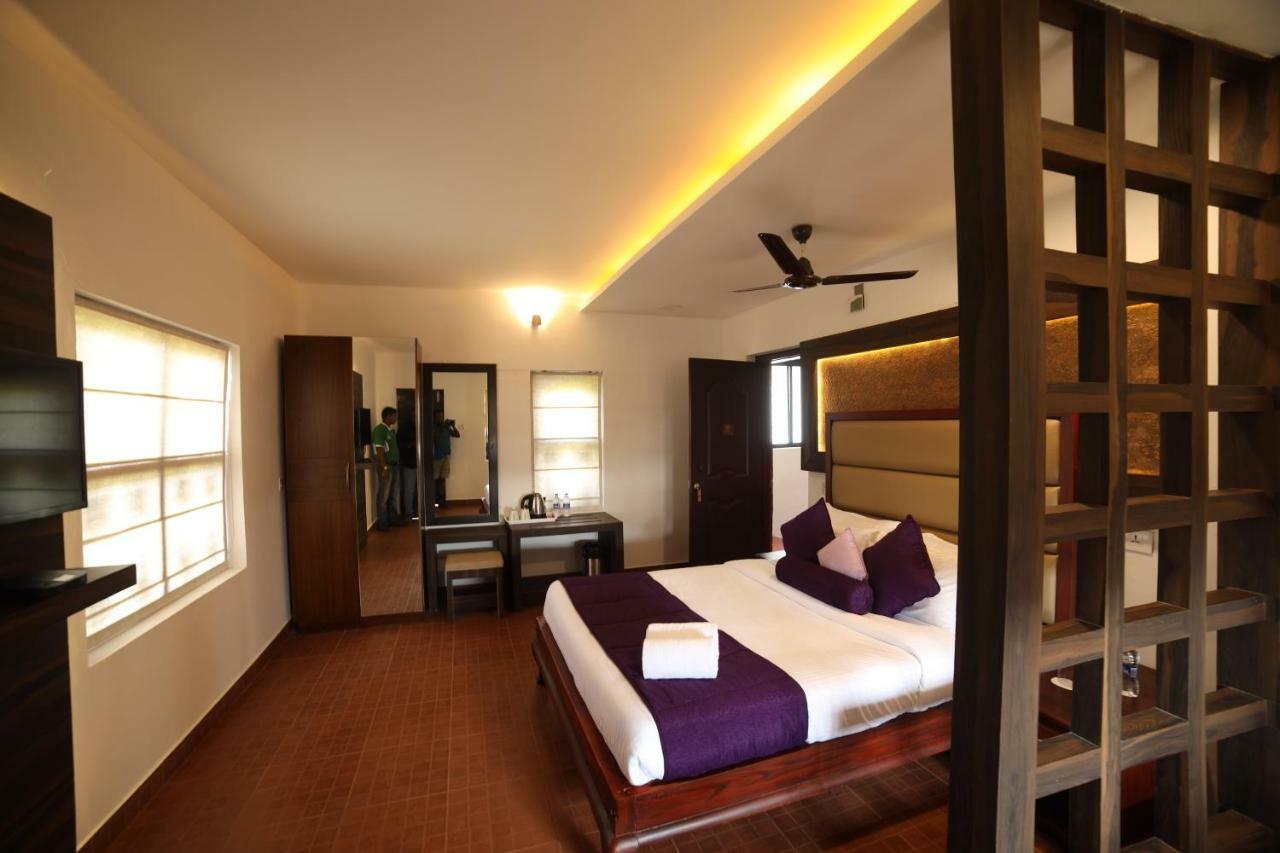 Contour Island Resort & Spa By Citrine Tariyod Ngoại thất bức ảnh